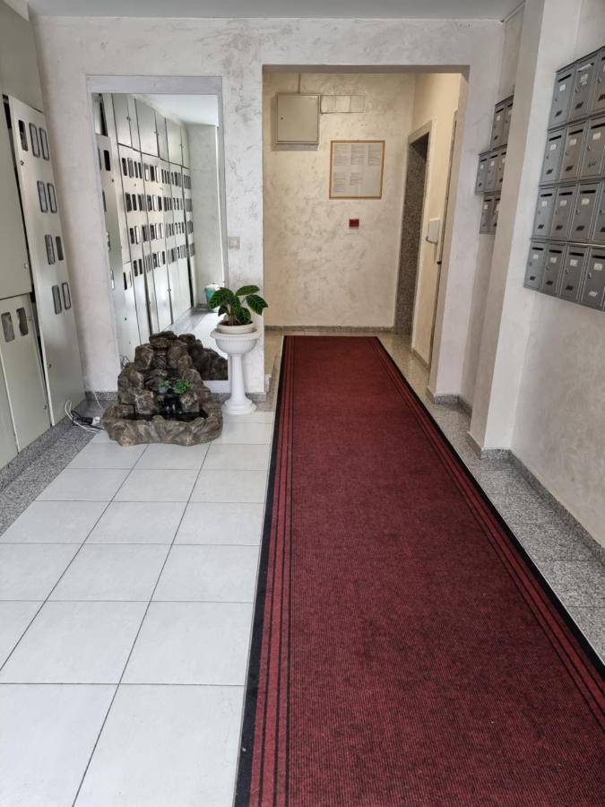One Bedroom Centre Apartment Podgorica Esterno foto